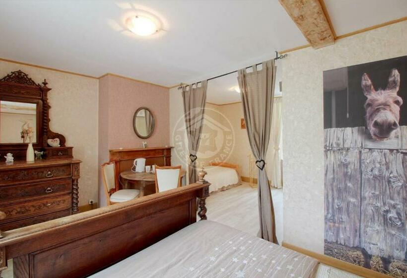 مبيت وإفطار Chez Sanyou