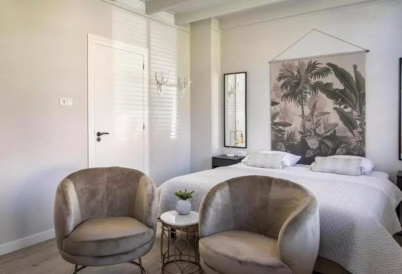 Aamiaismajoitus (B&B) De Heerlijkheid Van Noordwelle Adults Only