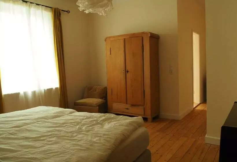 Aamiaismajoitus (B&B) Emmas