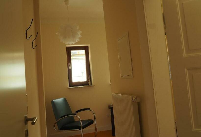 Aamiaismajoitus (B&B) Emmas