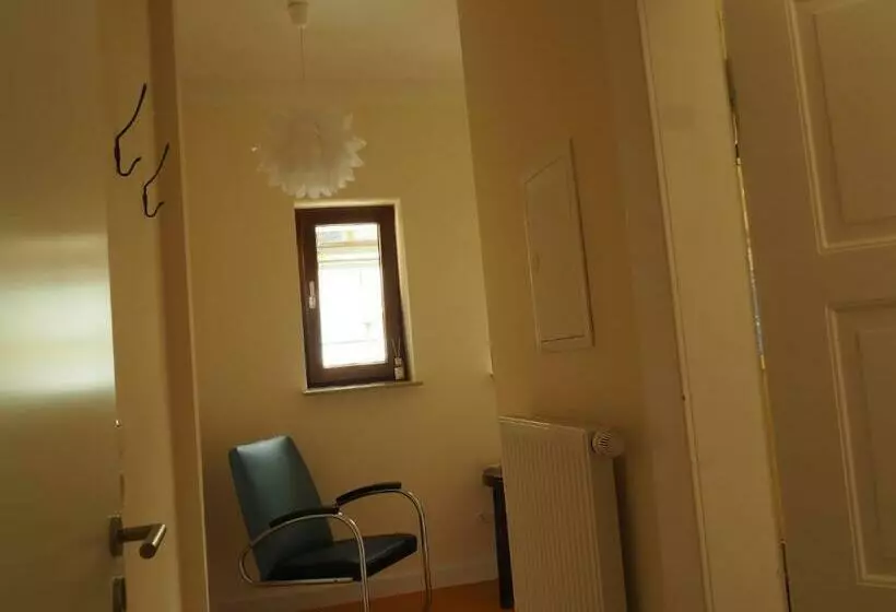 Aamiaismajoitus (B&B) Emmas