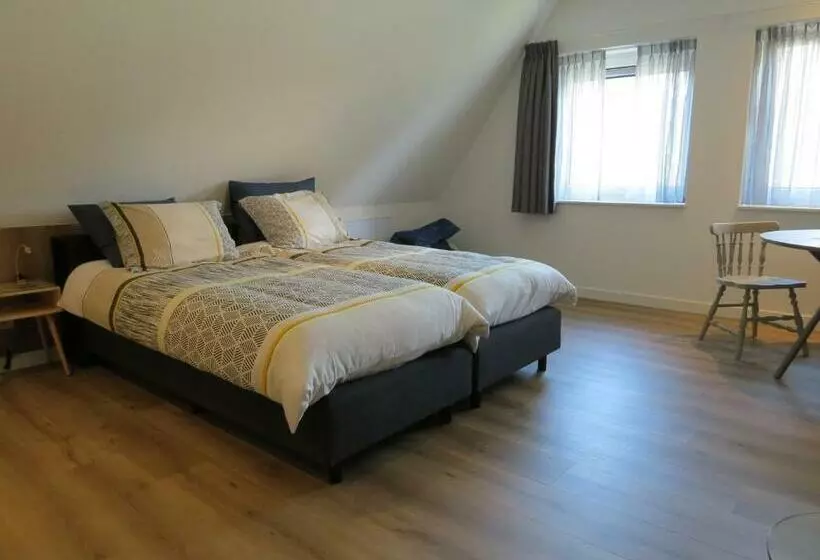 Aamiaismajoitus (B&B) Logement Gieten