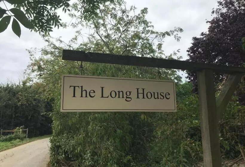 تختخواب و صبحانه The Long House