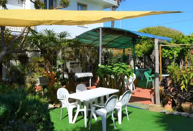 Hotelli Agriturismo Terre Di Mare Bordighera