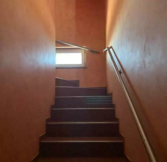 پانسیون Apartman Decorus