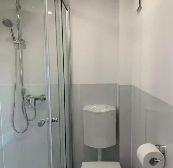 پانسیون Apartman Decorus