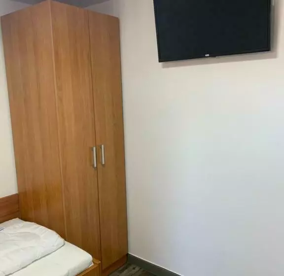 پانسیون Apartman Decorus