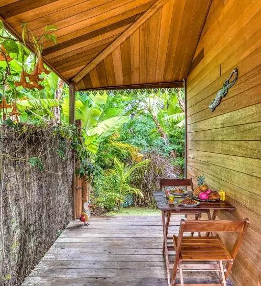 پانسیون Chalets Tikinou