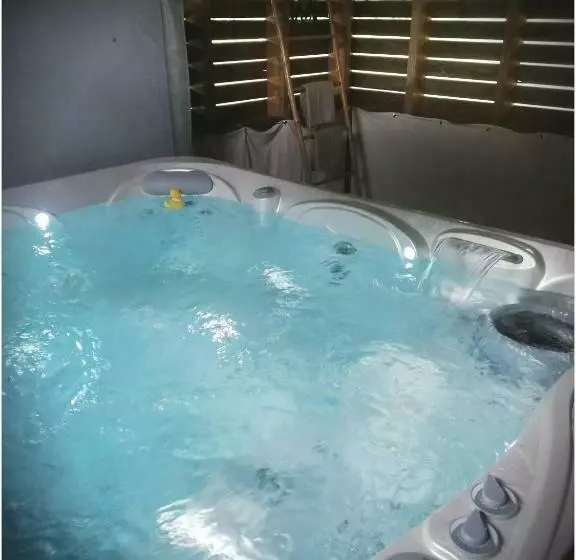 Majatalo Les Ricochets   Maison D Hôtes