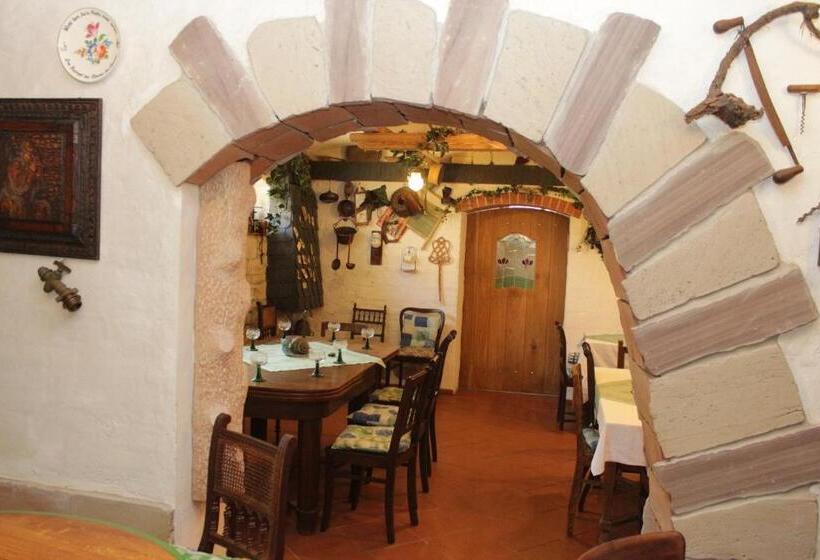 פנסיון Weinkeller Wölk