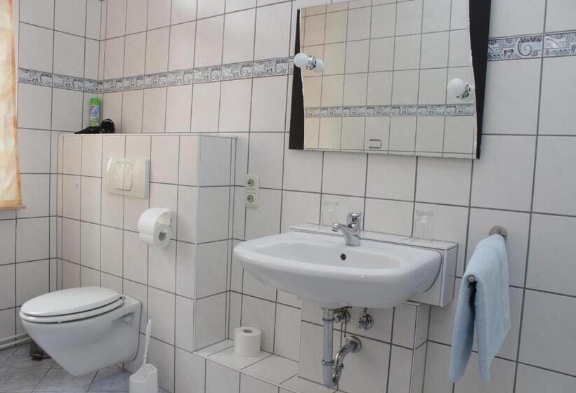 פנסיון Weinkeller Wölk