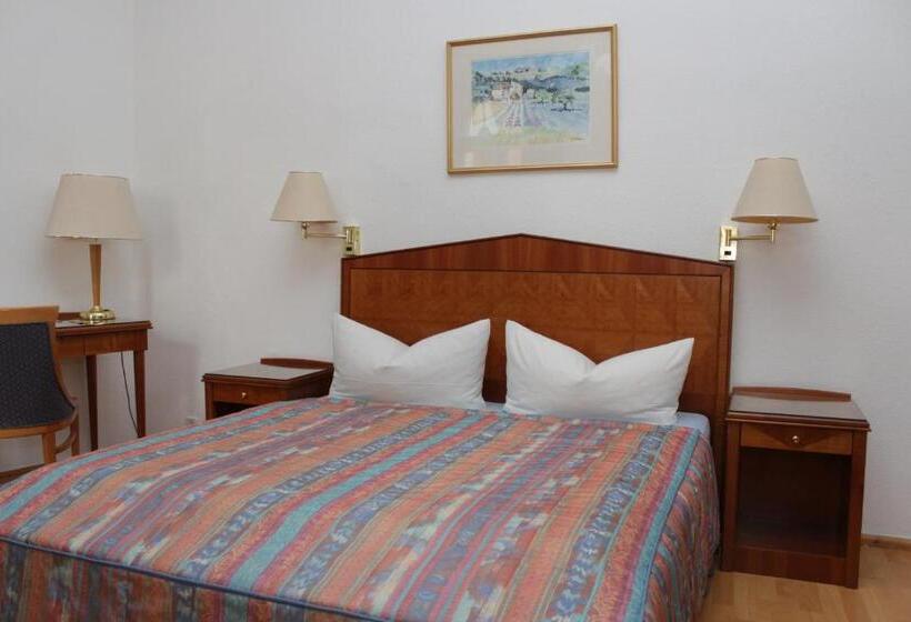 פנסיון Weinkeller Wölk