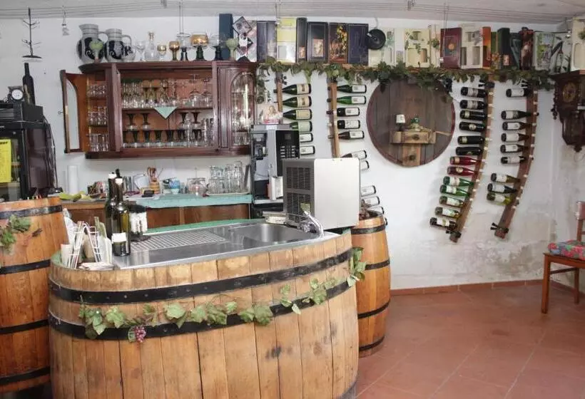 Majatalo Weinkeller Wölk