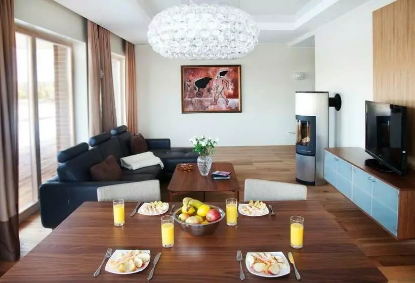 Ami Residence