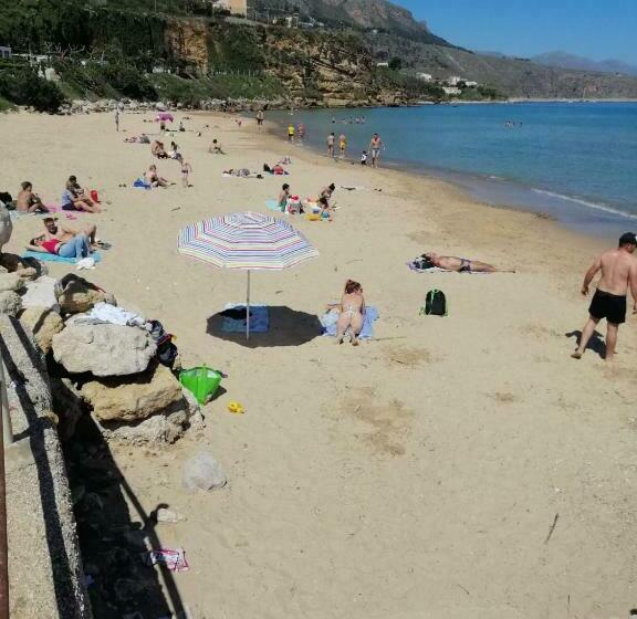 ベッドアンドブレックファースト Accussì