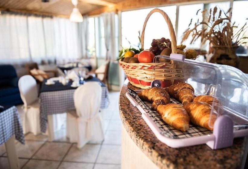 ベッドアンドブレックファースト Accussì