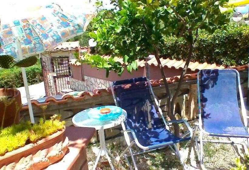 ベッドアンドブレックファースト Accussì