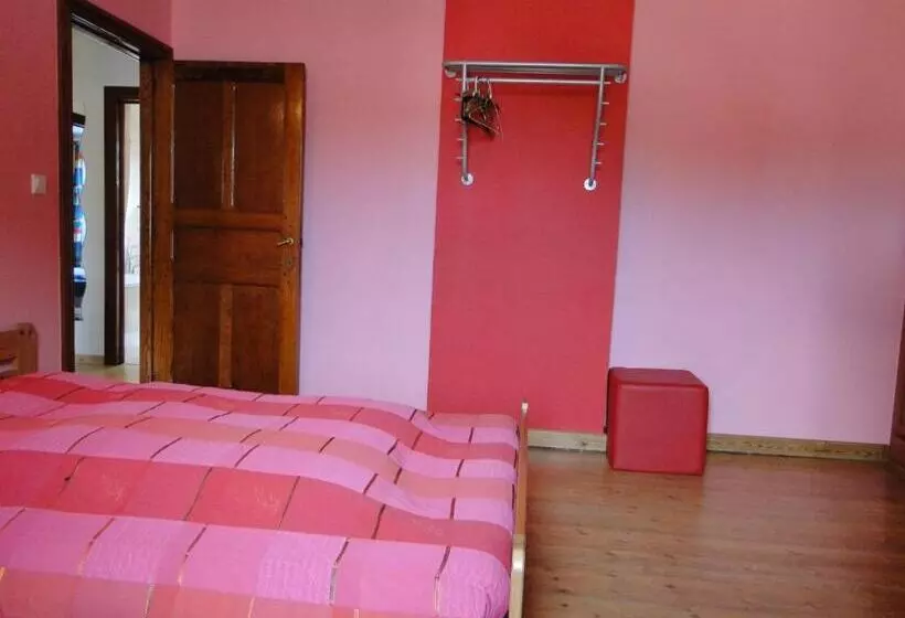 Aamiaismajoitus (B&B) Chambres D Hôtes Des Ardennes