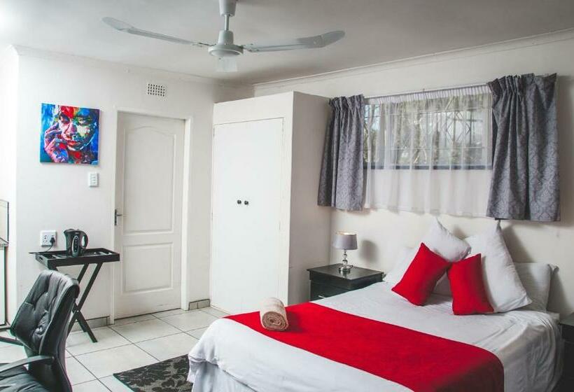 تختخواب و صبحانه Ferndale Lodge