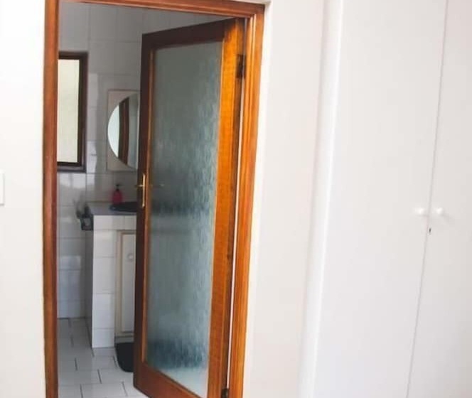 تختخواب و صبحانه Ferndale Lodge