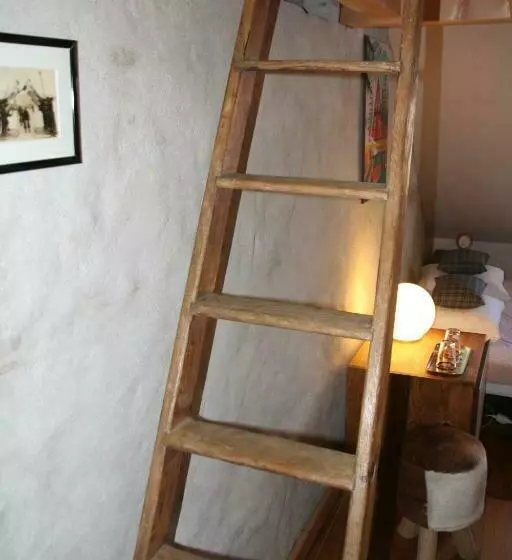 تختخواب و صبحانه Nid Douillet