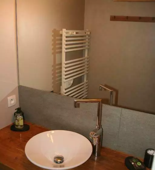 تختخواب و صبحانه Nid Douillet