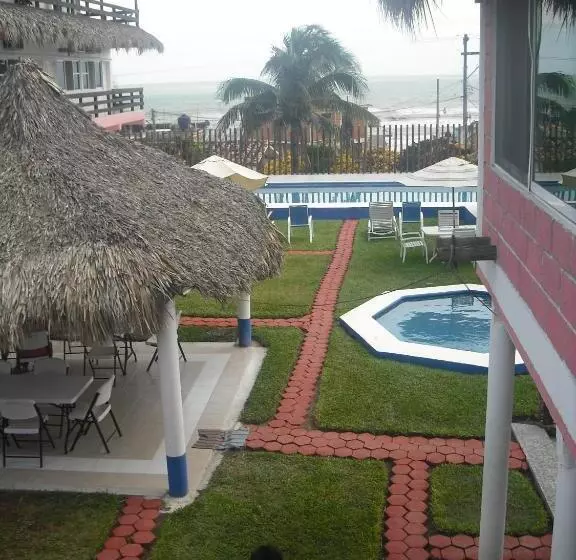 Hotelli Villas Del Rey