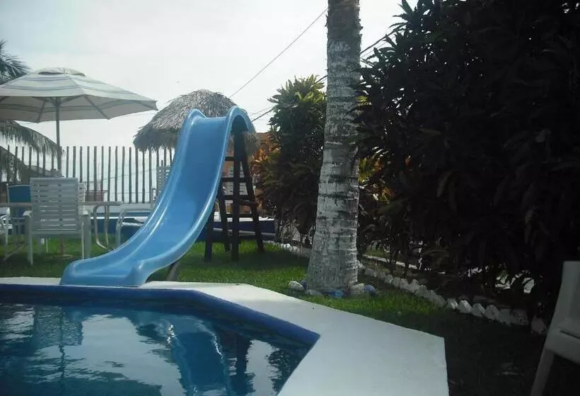 Hotelli Villas Del Rey