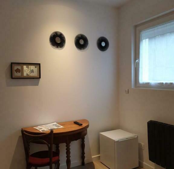 ペンション Chambres Privées Hyper Centre Epernay Lit 160x200cm