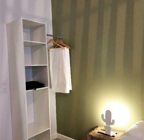 ペンション Chambres Privées Hyper Centre Epernay Lit 160x200cm