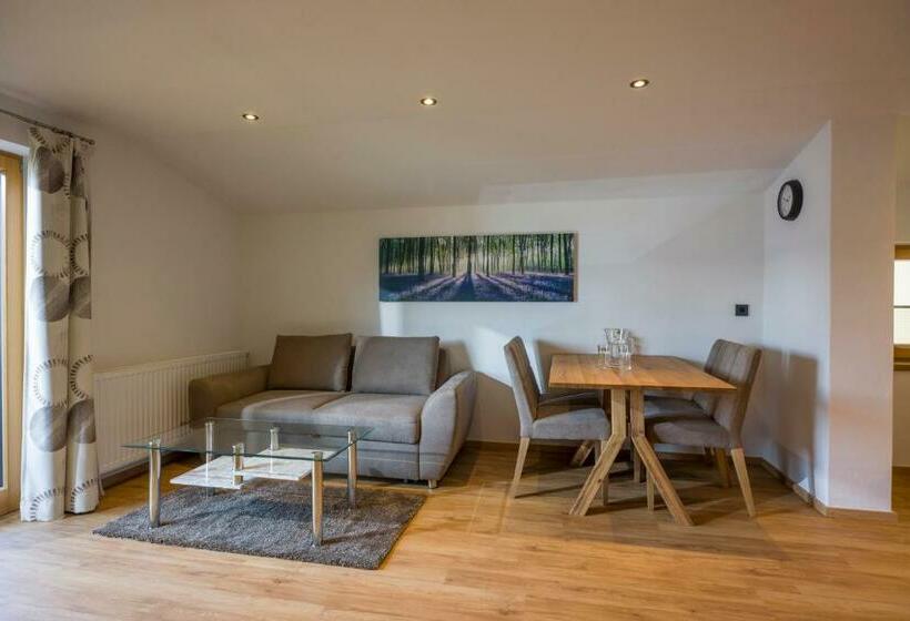 بنسيون Haus Panorama