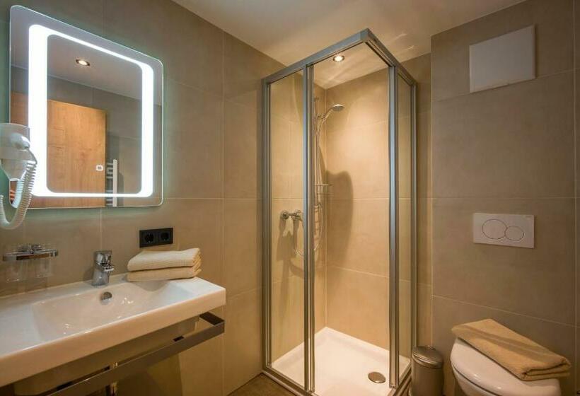 بنسيون Haus Panorama