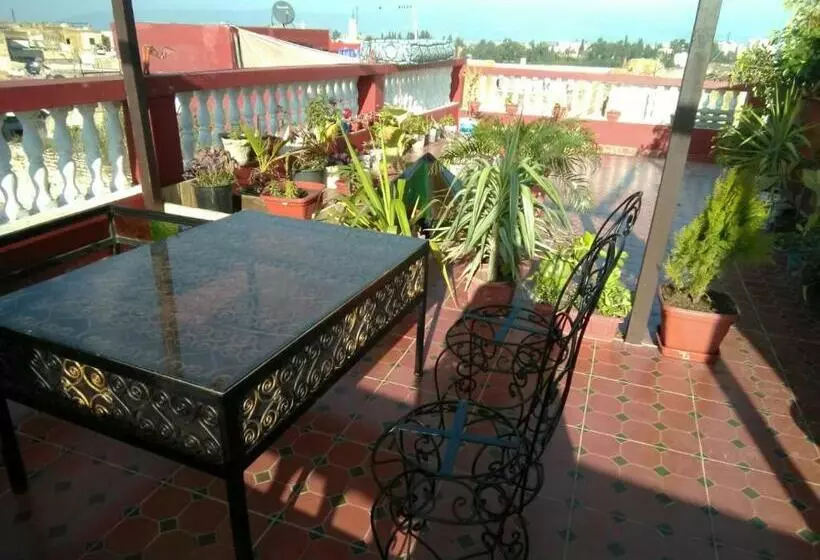 پانسیون Riad Yanis