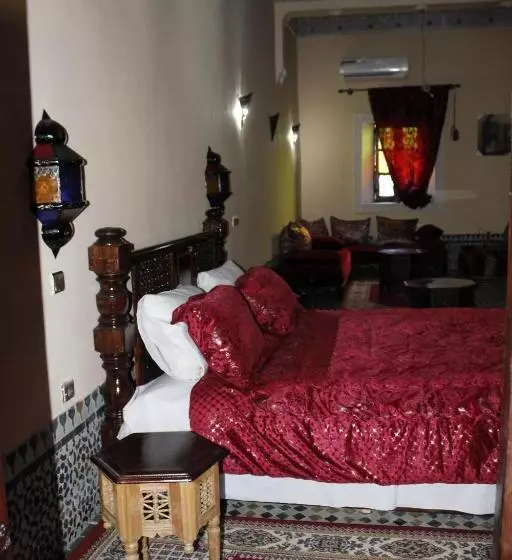 پانسیون Riad Yanis