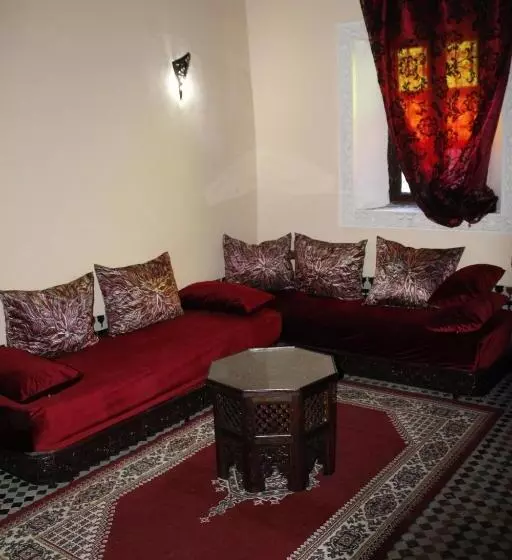 پانسیون Riad Yanis