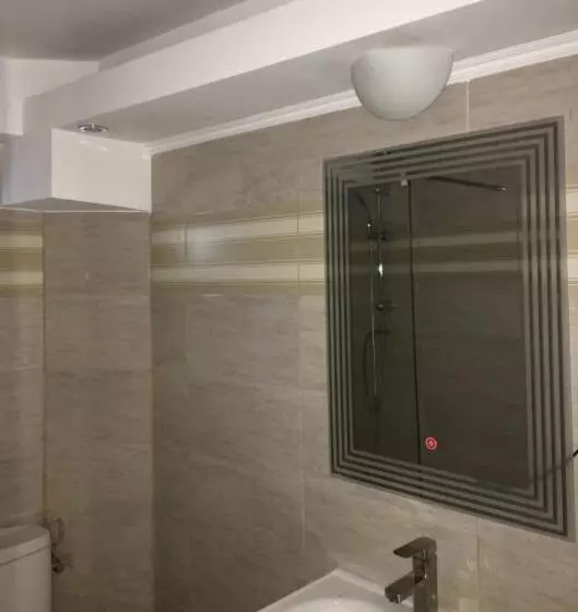 4 Seasons Apartments