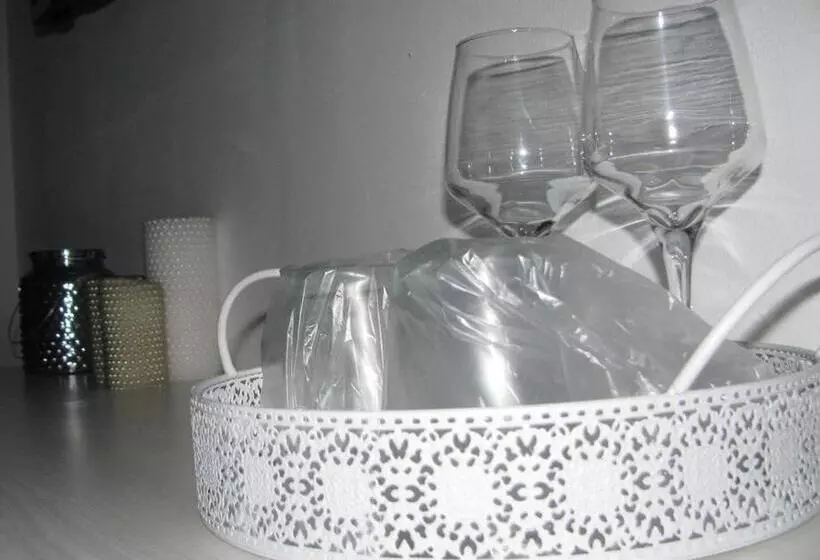 4 Seasons Apartments