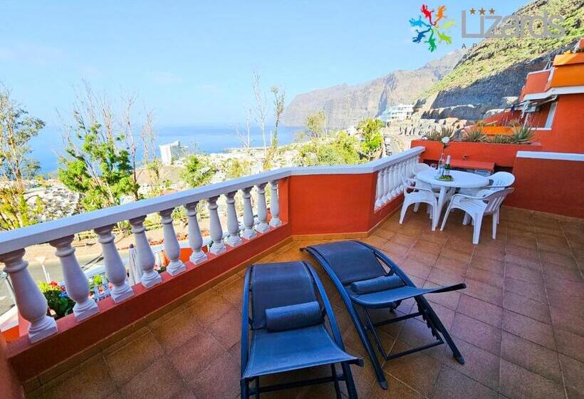 7lizards Ocean View Apartments