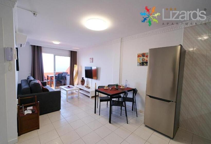 7lizards Ocean View Apartments