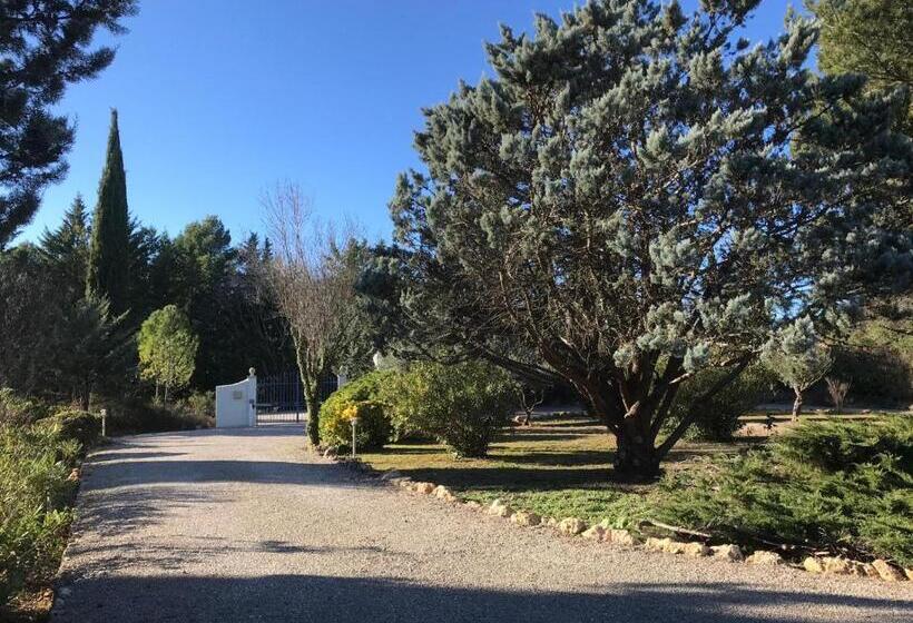 צימר L  Esmerand