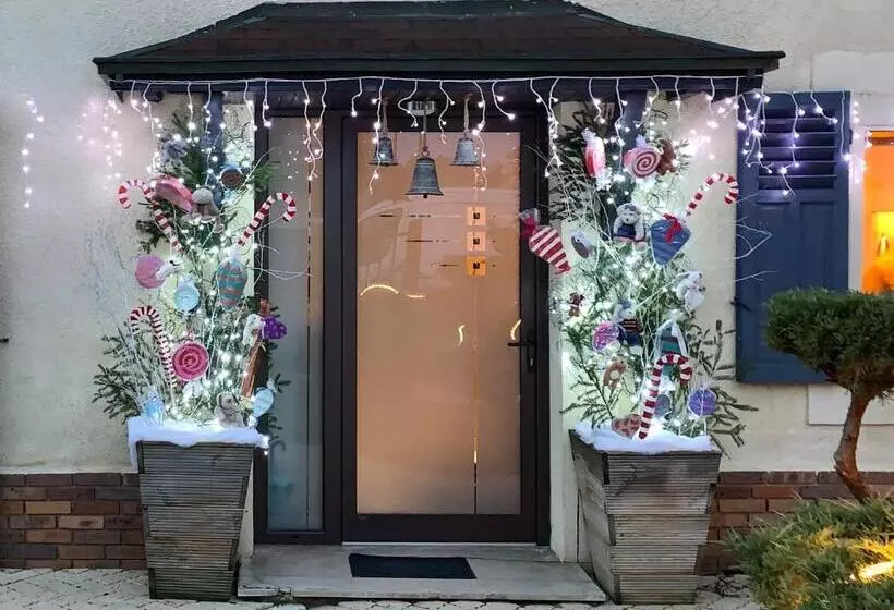 Aamiaismajoitus (B&B) La Chambre Enchantée