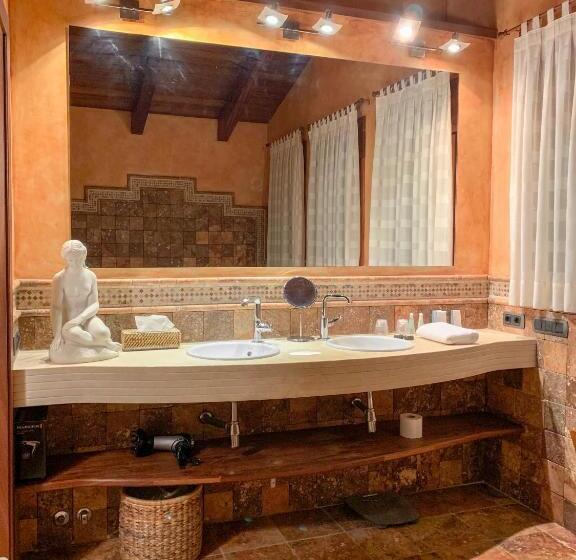 Bed and Breakfast Serrat Del Vent   Adults Only