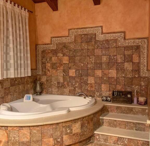 Bed and Breakfast Serrat Del Vent   Adults Only