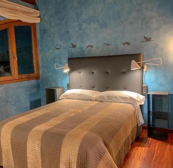 Bed and Breakfast Serrat Del Vent   Adults Only