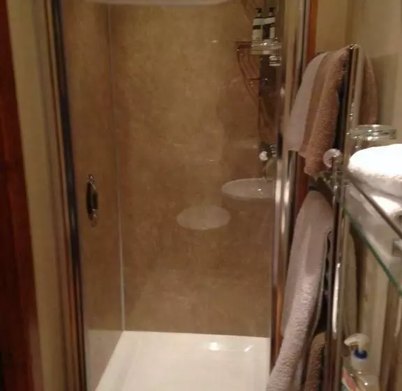 Aamiaismajoitus (B&B) The Woolly Rock