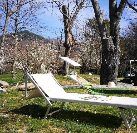 هتل Podere Groppini