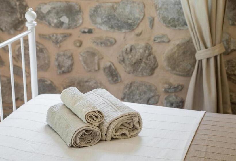 هتل Podere Groppini