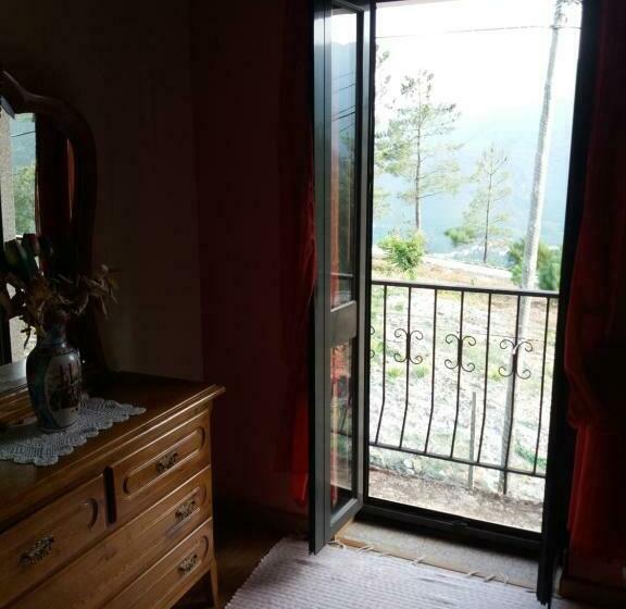 پانسیون Gite Cantinho Davo