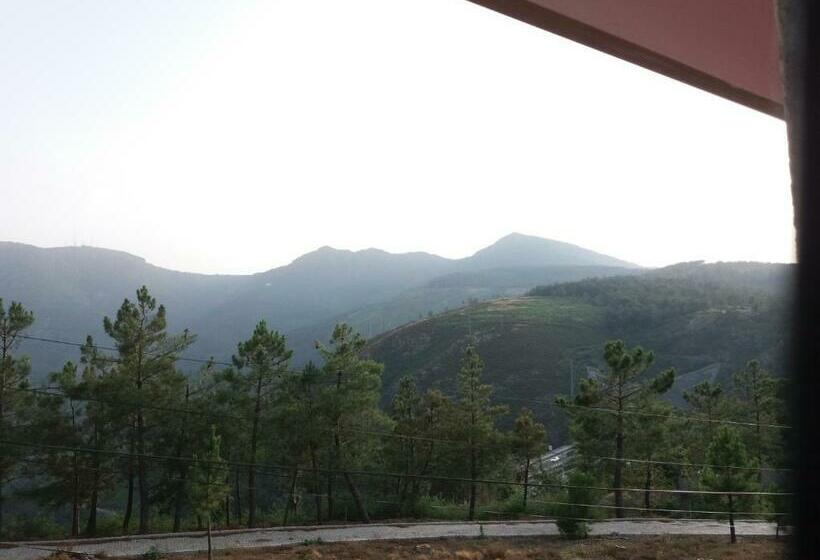 پانسیون Gite Cantinho Davo