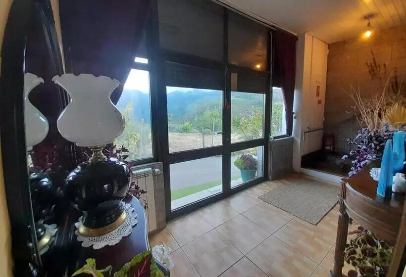 ペンション Gite Cantinho Davo